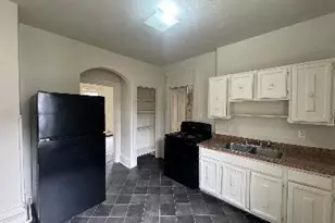 320 S Queen St, Lancaster, PA 17603 - Photo 2