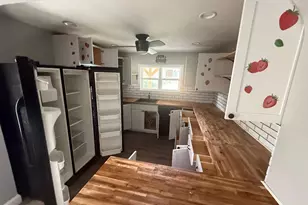 420 Manor St, Columbia, PA 17512 - Photo 2