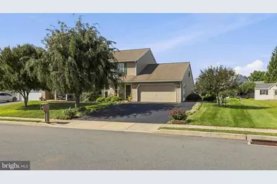 487 Daisy Drive, New Holland, PA 17557 - Photo 2