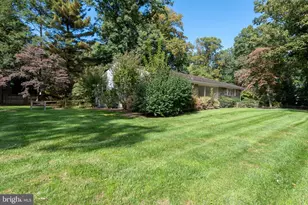 2 Hiawatha Dr, Leola, PA 17540 - Photo 4