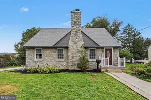 214 Hillcrest Rd, New Holland, PA 17557 - Photo 2