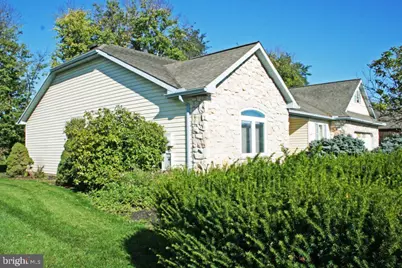 555 Blossom Trl Trail, Mount Joy, PA 17552 - Photo 8