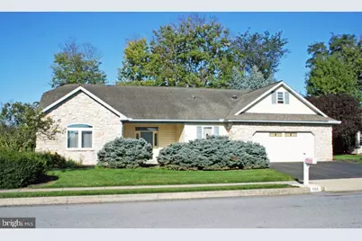555 Blossom Trl Trail, Mount Joy, PA 17552 - Photo 4
