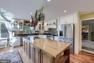 1405 Country Club Dr, Lancaster, PA 17601 - Photo 4