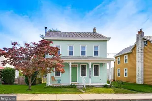 412 Maple St, Terre Hill, PA 17581 - Photo 2