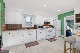 412 Maple St, Terre Hill, PA 17581 - Photo 12