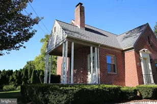 26 N Penn St, Manheim, PA 17545 - Photo 2