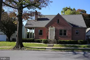 26 N Penn St, Manheim, PA 17545 - Photo 1