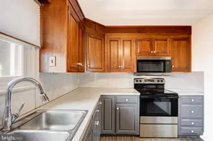 328 Brimmer Ave, New Holland, PA 17557 - Photo 10