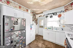 145 N Broad St, Lancaster, PA 17602 - Photo 14