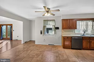 138 Maple St, Narvon, PA 17555 - Photo 12