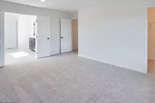 8001 American, Breinigsville, PA 18031 - Photo 12