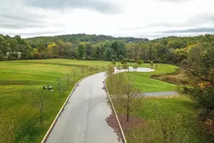 2212 S Melrose Ln, Bethlehem, PA 18015 - Photo 4