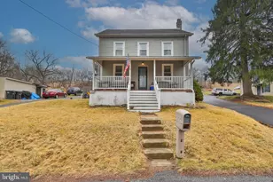 3756 Huckleberry Rd, Allentown, PA 18104 - Photo 2