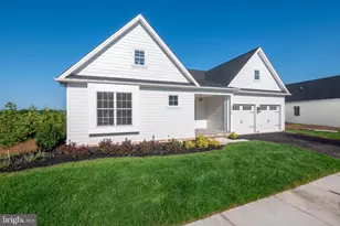 4276 Stonebridge, Bethlehem, PA 18015 - Photo 2