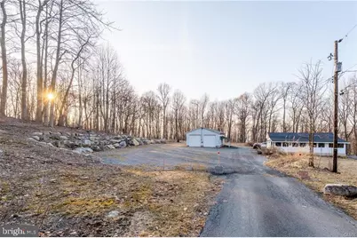 4835 Shimerville Road, Emmaus, PA 18049 - Photo 8