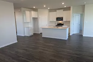 1553 Dresden Dr, Breinigsville, PA 18031 - Photo 18