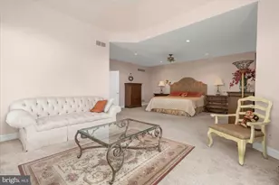 4303 W Wyndemere Cir, Schnecksville, PA 18078 - Photo 26