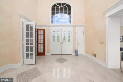 4303 W Wyndemere Circle, Schnecksville, PA 18078 - Photo 4