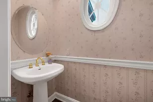 4303 W Wyndemere Cir, Schnecksville, PA 18078 - Photo 50