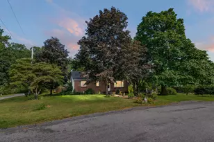 2349 Edna Ave, Coopersburg, PA 18036 - Photo 4