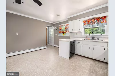 2349 Edna Avenue, Coopersburg, PA 18036 - Photo 12