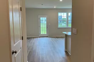 1207 Susan Cir, Breinigsville, PA 18031 - Photo 4