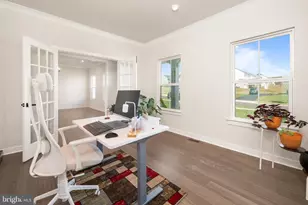 3040 Merion Dr, Center Valley, PA 18034 - Photo 10