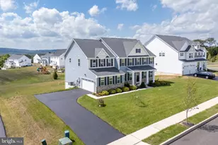 3040 Merion Dr, Center Valley, PA 18034 - Photo 2