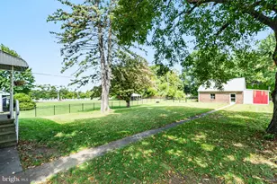 725 E Main St, Macungie, PA 18062 - Photo 8