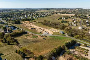 5600 Majestic View Dr, Schnecksville, PA 18078 - Photo 16