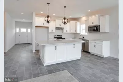 5600 Majestic View Drive #SAVANNAH, Schnecksville, PA 18078 - Photo 4