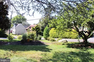 1385 Brookside Rd, Allentown, PA 18106 - Photo 4