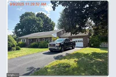 830 E Main Street, Macungie, PA 18062 - Photo 2