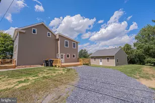 1113 E Emmaus Ave, Allentown, PA 18103 - Photo 10