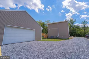 1113 E Emmaus Ave, Allentown, PA 18103 - Photo 6