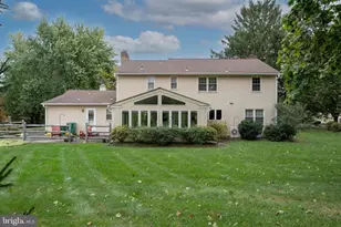 2570 Millbrook Dr, Emmaus, PA 18049 - Photo 2