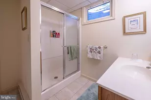 2570 Millbrook Dr, Emmaus, PA 18049 - Photo 28