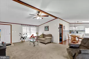 8758 Turkey Ridge Rd, Breinigsville, PA 18031 - Photo 12