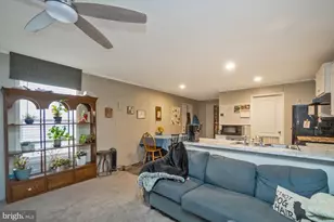 1041 Dogwood St, Laurys Station, PA 18059 - Photo 6