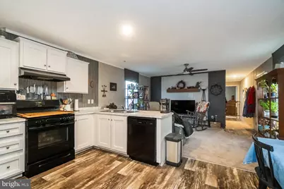 1041 Dogwood Street, Laurys Station, PA 18059 - Photo 10