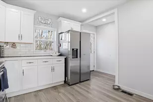 503 Mountain Top Ln, Allentown, PA 18103 - Photo 16