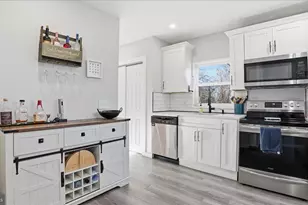 503 Mountain Top Ln, Allentown, PA 18103 - Photo 14