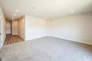 8336 Alexander Ct, Breinigsville, PA 18031 - Photo 6