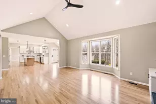 2243 Oakwood Ct, Fogelsville, PA 18051 - Photo 12