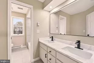2243 Oakwood Ct, Fogelsville, PA 18051 - Photo 34
