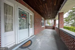 627 Scholl Ave, Bethlehem, PA 18015 - Photo 2