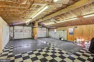 8914 Brookdale Rd, Breinigsville, PA 18031 - Photo 10