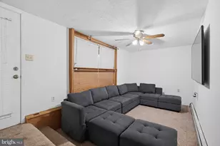 1950 Oxford Dr, Allentown, PA 18103 - Photo 4