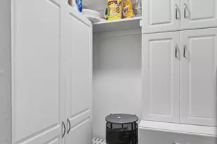 1950 Oxford Dr, Allentown, PA 18103 - Photo 44